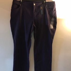 Lee Women’s Plus Size Relaxed Fit